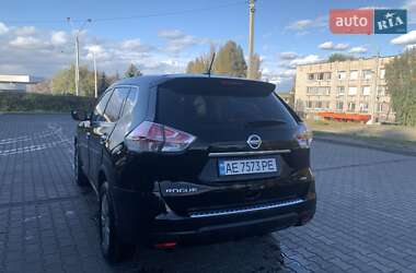 Внедорожник / Кроссовер Nissan Rogue 2015 в 