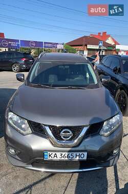 Внедорожник / Кроссовер Nissan Rogue 2015 в 