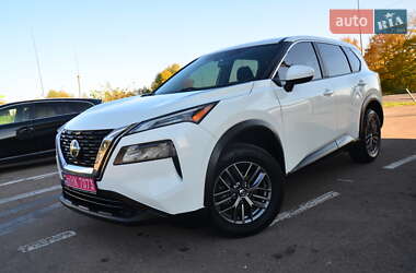 Внедорожник / Кроссовер Nissan Rogue 2021 в 