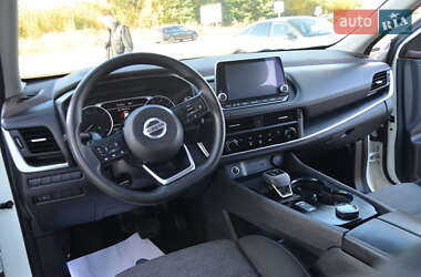 Внедорожник / Кроссовер Nissan Rogue 2021 в 