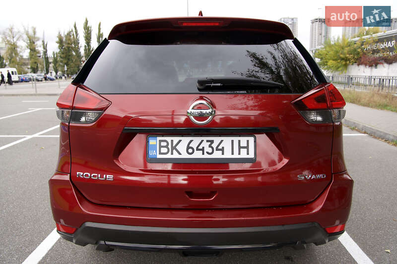 Позашляховик / Кросовер Nissan Rogue 2018 в Києві
