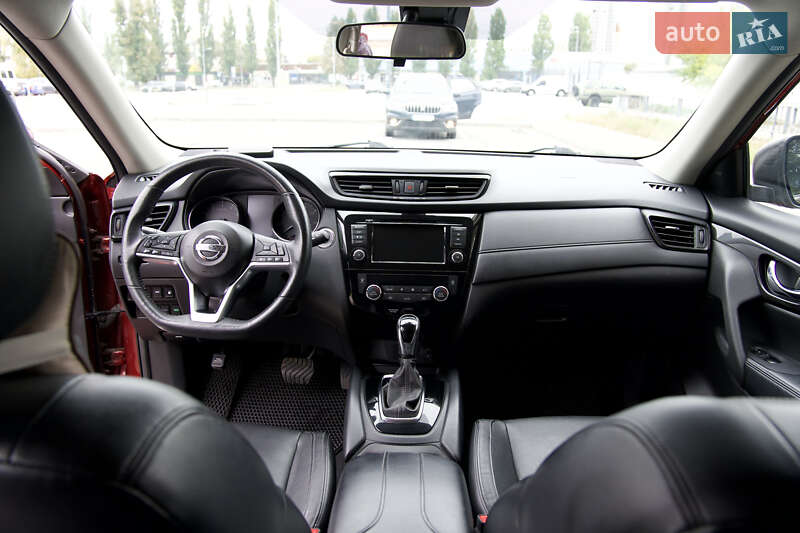 Позашляховик / Кросовер Nissan Rogue 2018 в Києві