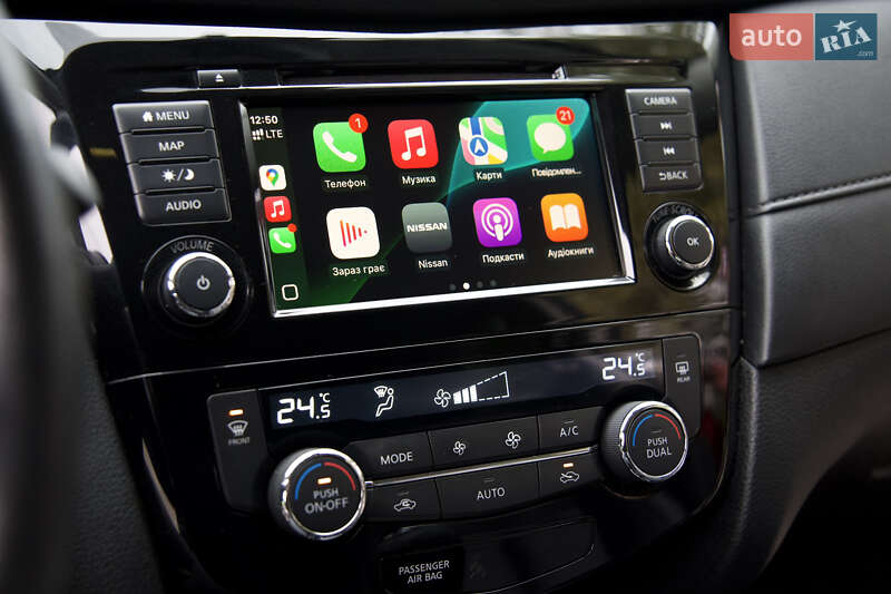 Позашляховик / Кросовер Nissan Rogue 2018 в Києві
