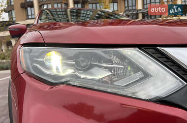 Внедорожник / Кроссовер Nissan Rogue 2017 в 