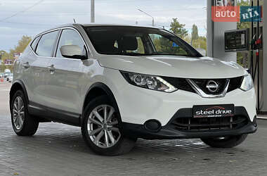 Внедорожник / Кроссовер Nissan Rogue 2017 в Николаеве