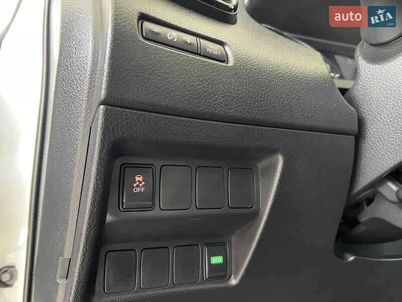 Внедорожник / Кроссовер Nissan Rogue 2017 в Николаеве фото 13 Внедорожник / Кроссовер Nissan Rogue 2017 в Николаеве