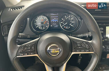 Позашляховик / Кросовер Nissan Rogue 2017 в  фото 11 Позашляховик / Кросовер Nissan Rogue 2017 в