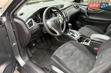 Позашляховик / Кросовер Nissan Rogue 2016 в  фото 15 Позашляховик / Кросовер Nissan Rogue 2016 в