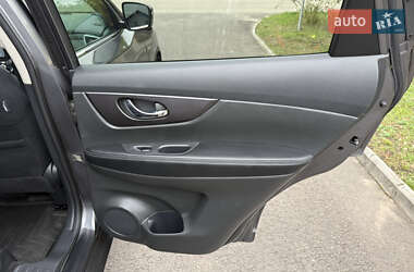Позашляховик / Кросовер Nissan Rogue 2016 в  фото 28 Позашляховик / Кросовер Nissan Rogue 2016 в