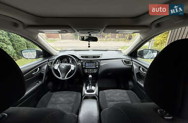 Позашляховик / Кросовер Nissan Rogue 2016 в  фото 32 Позашляховик / Кросовер Nissan Rogue 2016 в