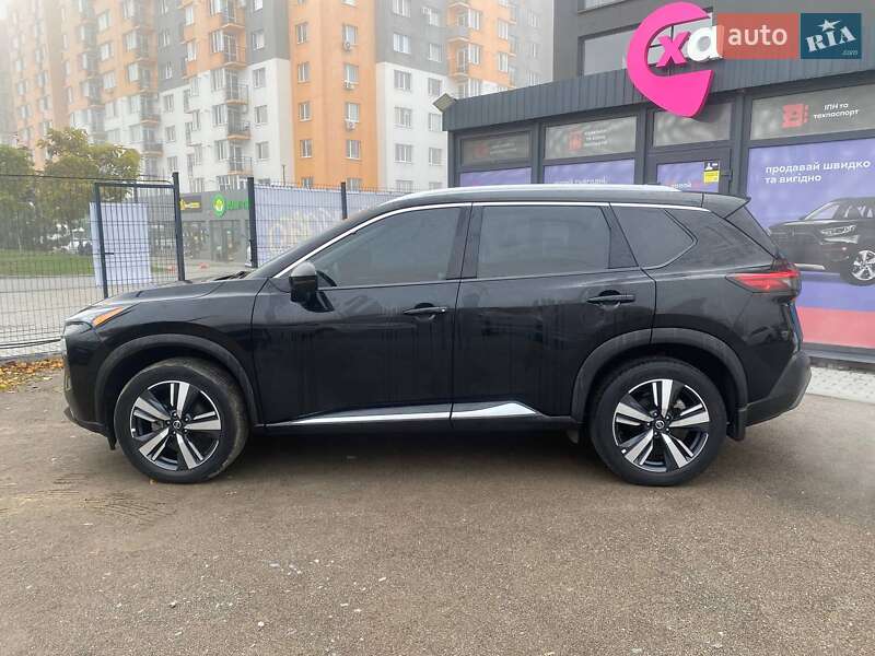 Позашляховик / Кросовер Nissan Rogue 2021 в Вінниці