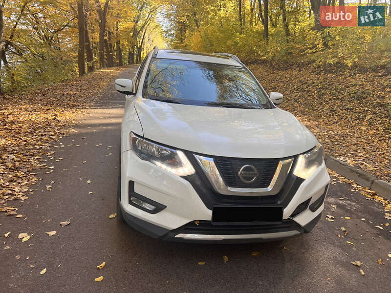 Позашляховик / Кросовер Nissan Rogue 2017 в Тернополі фото 3 Позашляховик / Кросовер Nissan Rogue 2017 в Тернополі