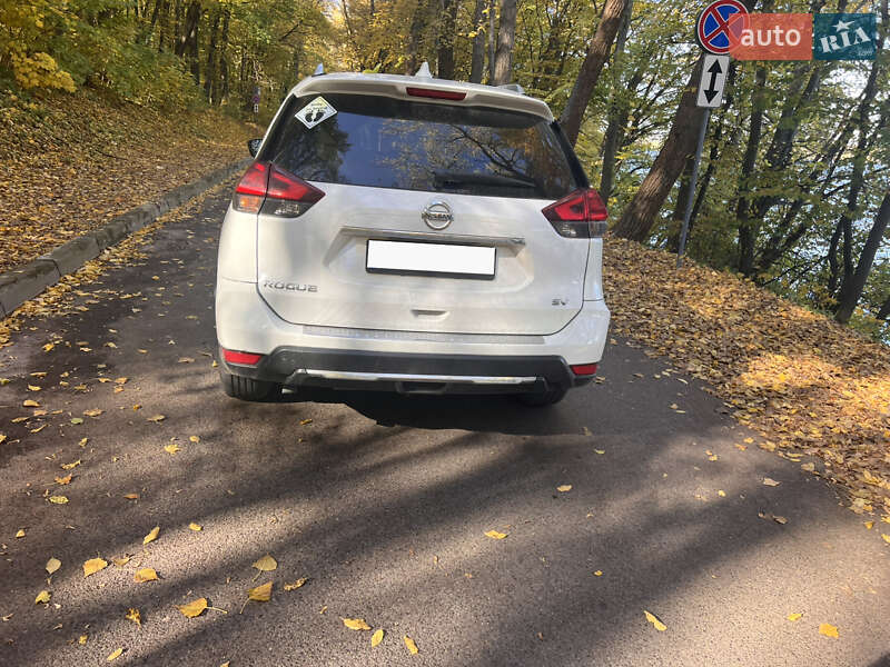 Позашляховик / Кросовер Nissan Rogue 2017 в Тернополі фото 5 Позашляховик / Кросовер Nissan Rogue 2017 в Тернополі