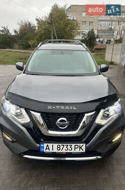 Внедорожник / Кроссовер Nissan Rogue 2018 в Новой Водолаге