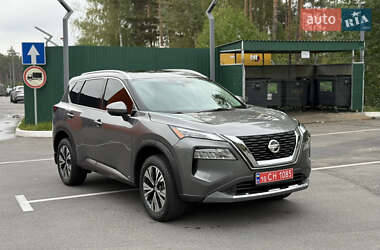 Внедорожник / Кроссовер Nissan Rogue 2021 в Киеве