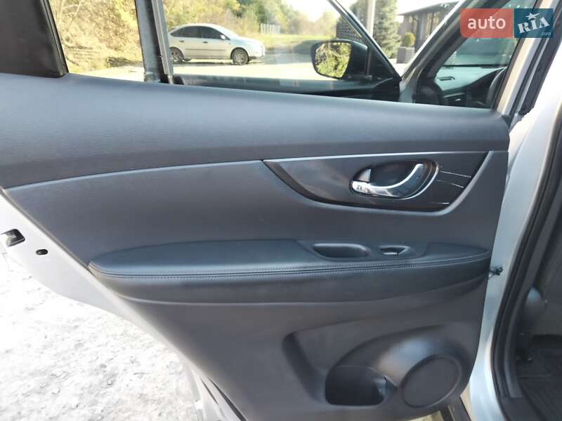 Позашляховик / Кросовер Nissan Rogue 2019 в Тернополі
