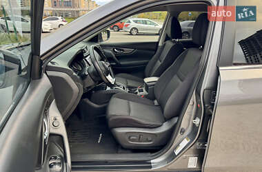 Внедорожник / Кроссовер Nissan Rogue 2020 в 