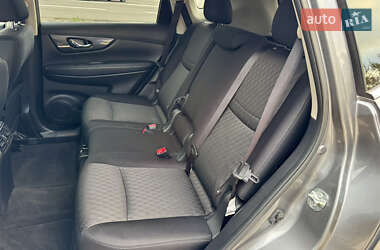 Внедорожник / Кроссовер Nissan Rogue 2020 в 