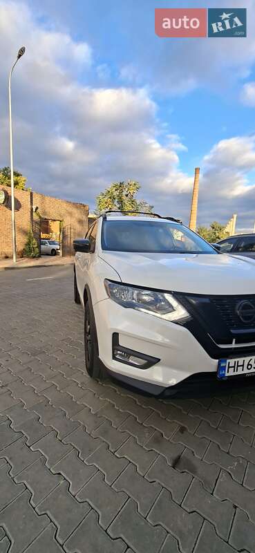 Внедорожник / Кроссовер Nissan Rogue 2018 в Одессе