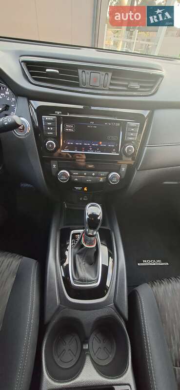 Внедорожник / Кроссовер Nissan Rogue 2018 в Одессе