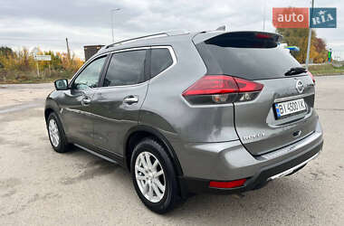 Внедорожник / Кроссовер Nissan Rogue 2018 в 