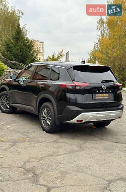 Внедорожник / Кроссовер Nissan Rogue 2021 в 