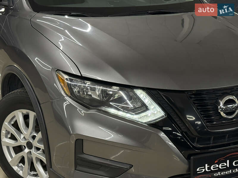 Позашляховик / Кросовер Nissan Rogue 2017 в Миколаєві