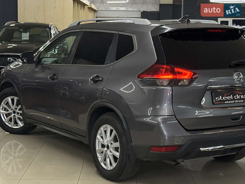 Позашляховик / Кросовер Nissan Rogue 2017 в Миколаєві