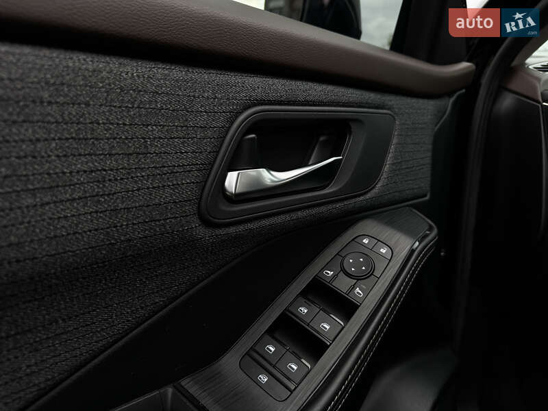 Позашляховик / Кросовер Nissan Rogue 2023 в Черкасах