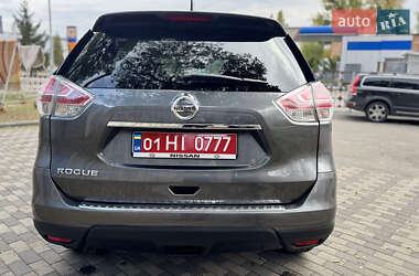 Внедорожник / Кроссовер Nissan Rogue 2015 в 