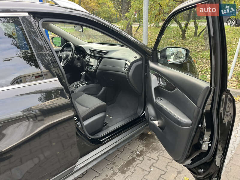 Внедорожник / Кроссовер Nissan Rogue 2018 в Киеве фото 7 Внедорожник / Кроссовер Nissan Rogue 2018 в Киеве