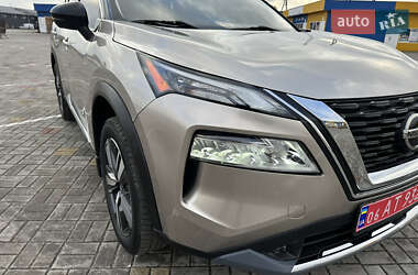 Внедорожник / Кроссовер Nissan Rogue 2020 в 