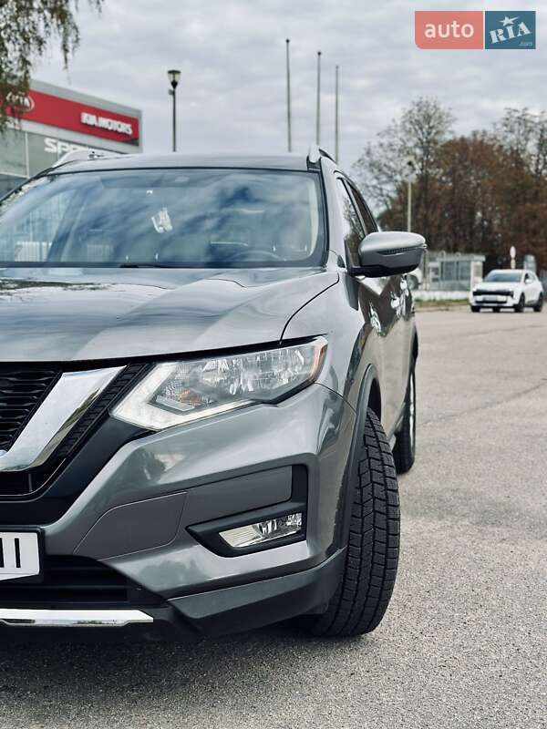 Позашляховик / Кросовер Nissan Rogue 2017 в Кропивницькому