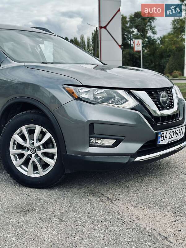 Позашляховик / Кросовер Nissan Rogue 2017 в Кропивницькому