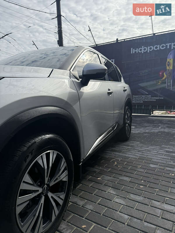 Позашляховик / Кросовер Nissan Rogue 2022 в Полтаві