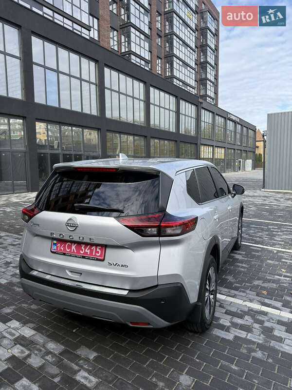 Позашляховик / Кросовер Nissan Rogue 2022 в Полтаві