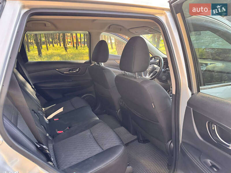 Внедорожник / Кроссовер Nissan Rogue 2018 в Кременчуге фото 6 Внедорожник / Кроссовер Nissan Rogue 2018 в Кременчуге