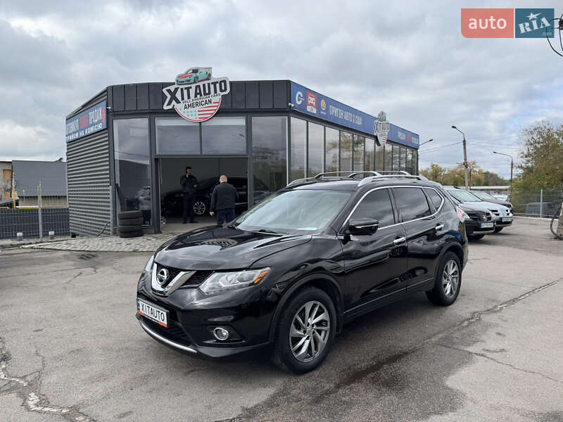 Позашляховик / Кросовер Nissan Rogue 2015 в  фото Позашляховик / Кросовер Nissan Rogue 2015 в