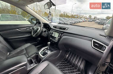 Позашляховик / Кросовер Nissan Rogue 2015 в  фото 27 Позашляховик / Кросовер Nissan Rogue 2015 в