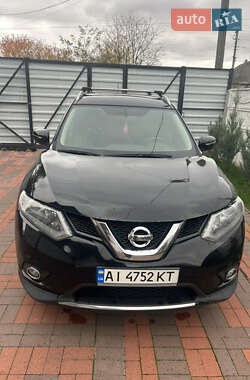 Внедорожник / Кроссовер Nissan Rogue 2015 в 
