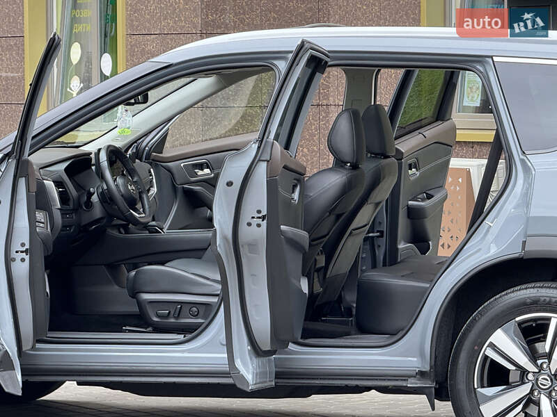 Позашляховик / Кросовер Nissan Rogue 2021 в Одесі