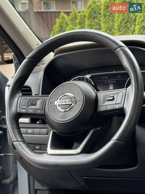 Позашляховик / Кросовер Nissan Rogue 2021 в Одесі