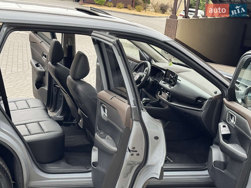 Позашляховик / Кросовер Nissan Rogue 2021 в Одесі