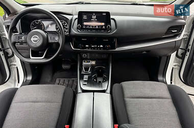 Внедорожник / Кроссовер Nissan Rogue 2021 в 