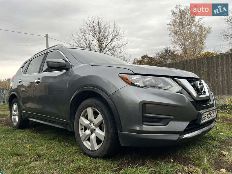 Позашляховик / Кросовер Nissan Rogue 2016 в Кременчуці