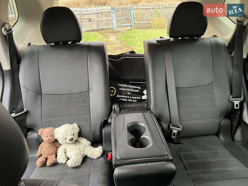 Позашляховик / Кросовер Nissan Rogue 2016 в Кременчуці