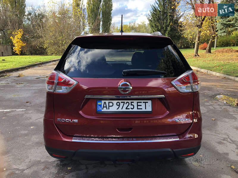 Внедорожник / Кроссовер Nissan Rogue 2016 в Житомире