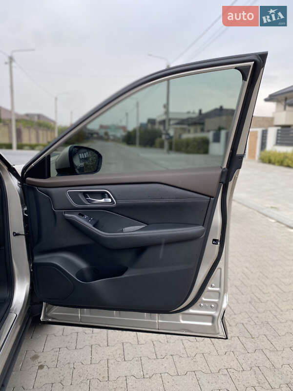 Позашляховик / Кросовер Nissan Rogue 2021 в Рівному