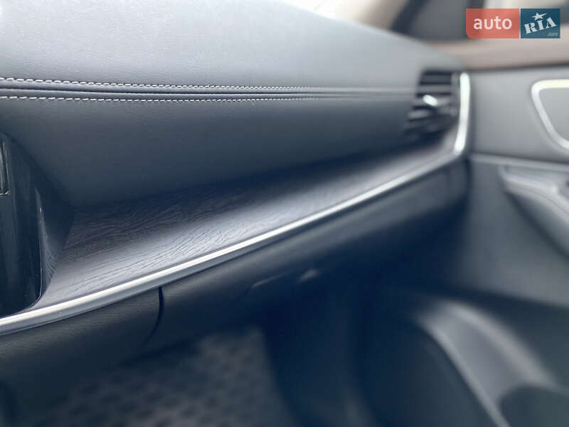 Позашляховик / Кросовер Nissan Rogue 2021 в Рівному