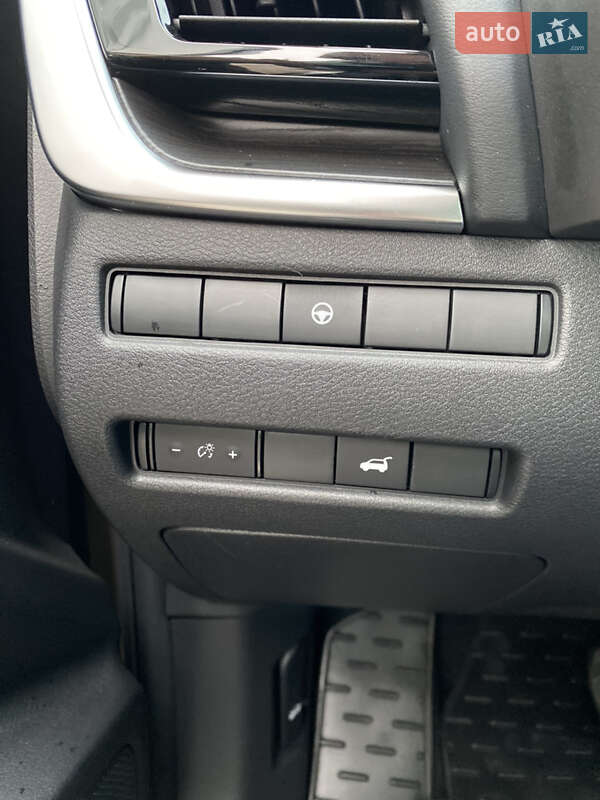 Позашляховик / Кросовер Nissan Rogue 2021 в Рівному